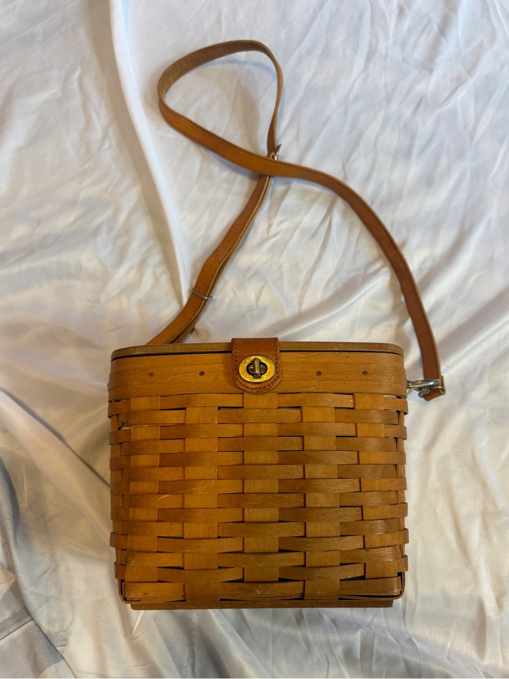 Longaberger Tan Woven Leather Crossbody with Turn-Lock - Picture 3 of 10